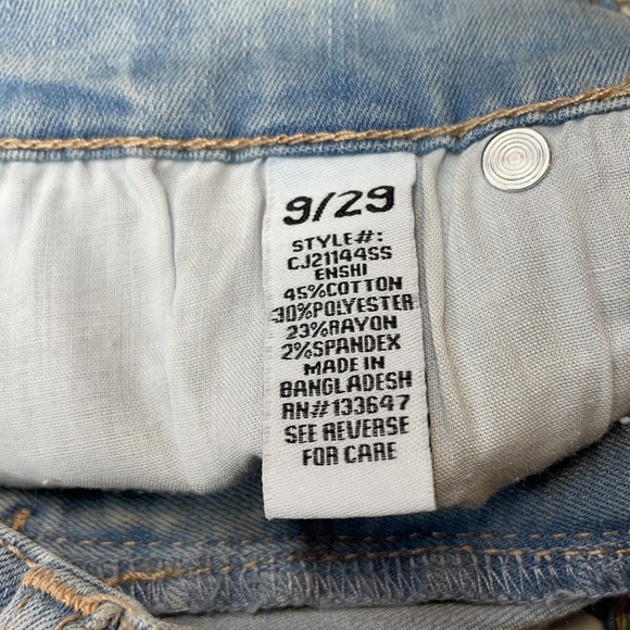 Celebrity Pink Juniors' Ankle Skinny Jeans - Picture 7 of 9